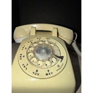 Western Electric Model 500 Rotary Desk Phone – Ivory – 1978